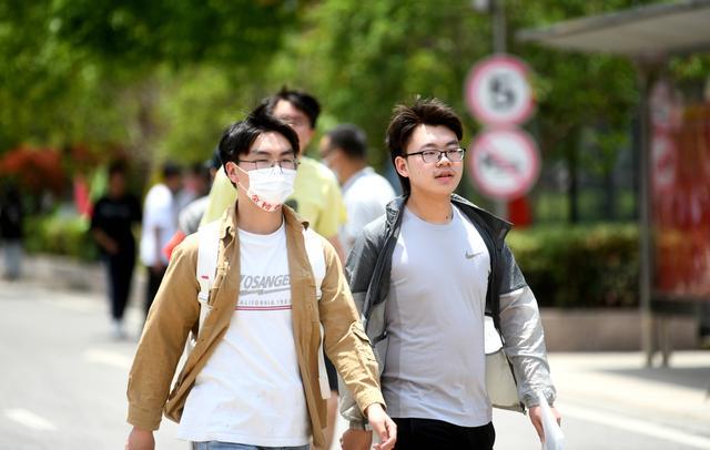 18岁考生上岸,一场被过早定调的青春剧 18岁考生上岸,一场被过早定调的青春剧