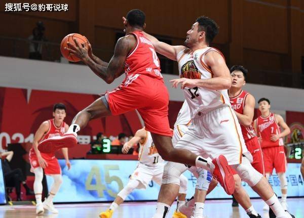 CBA焦点战，青岛国信海天 vs 北京控股，一场硬仗背后的故事